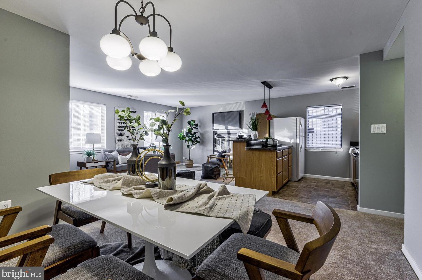 401 Sharp St, Baltimore, MD 21201-2429