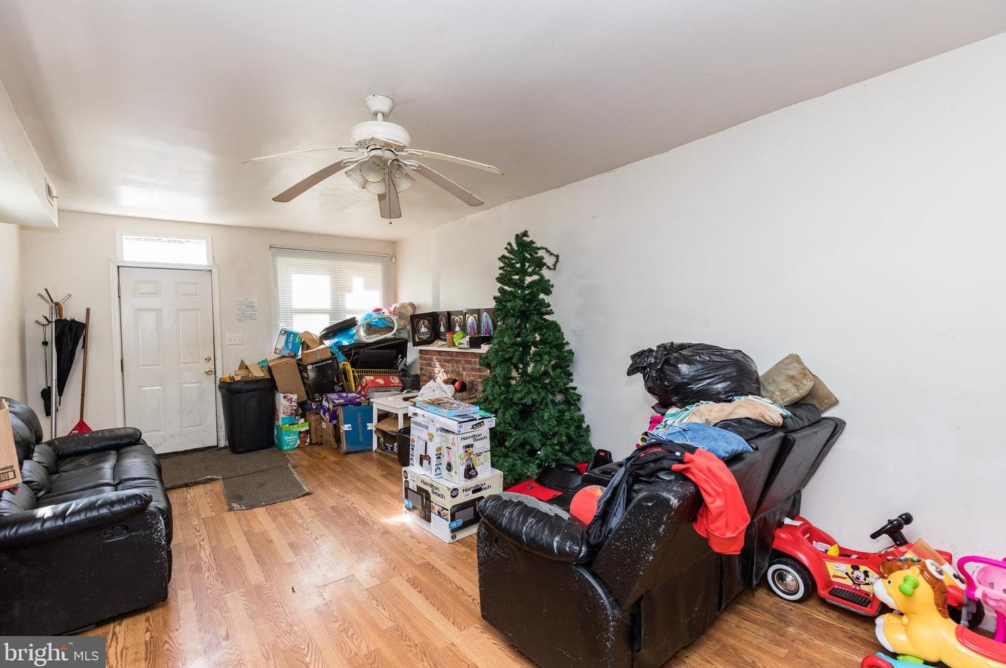 402 Venable Ave, Baltimore, MD 21218-2834