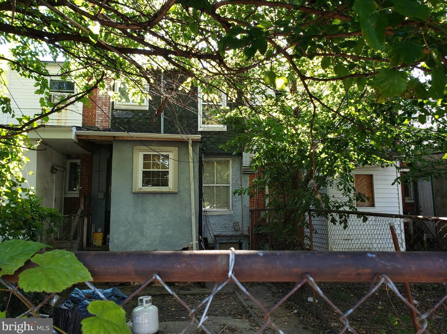 1008 Darley Ave, Baltimore, MD 21218-5527
