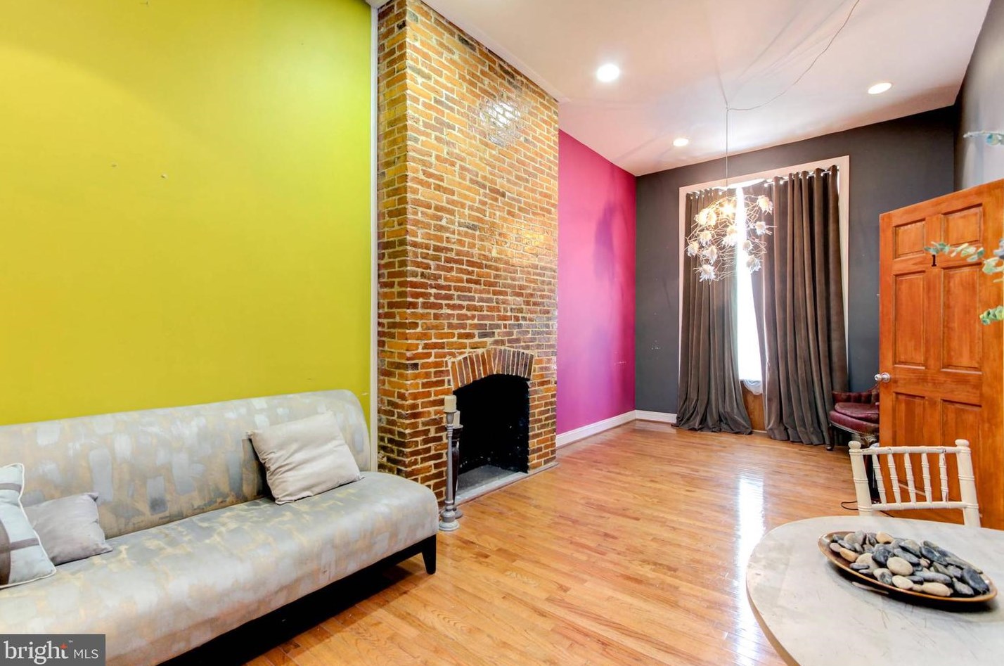 1628 Calvert St, Baltimore MD  21202-2804 exterior