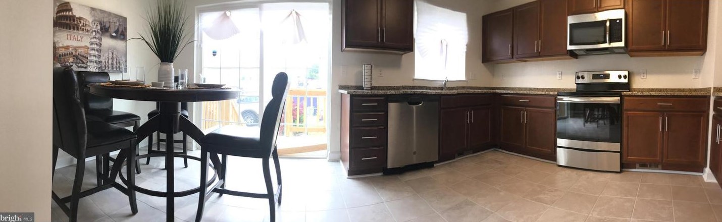 585 Baker St, Baltimore, MD 21217-3309