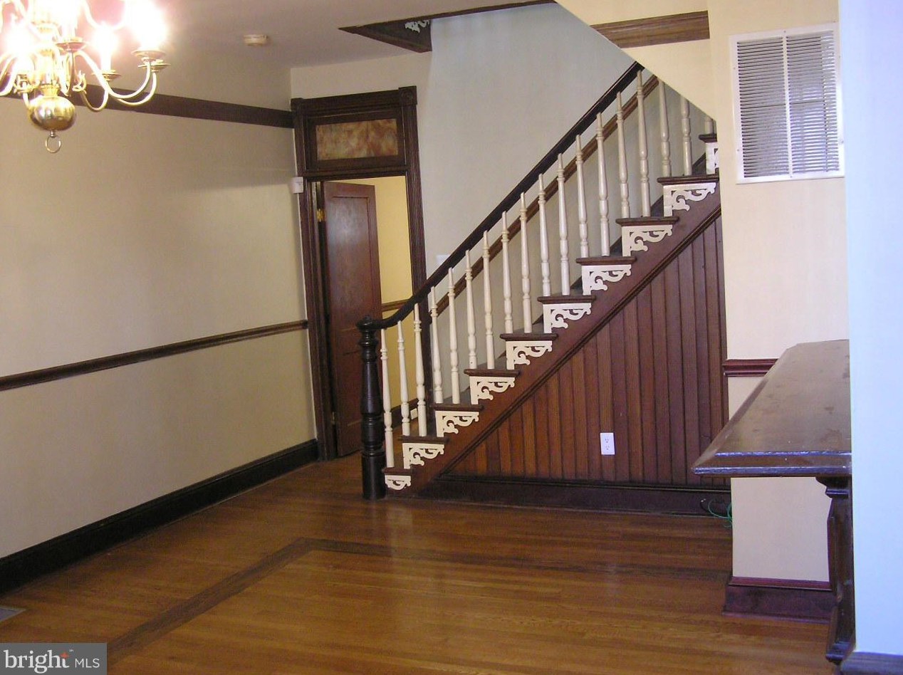 27 Ostend St, Baltimore MD  21230-4224 exterior