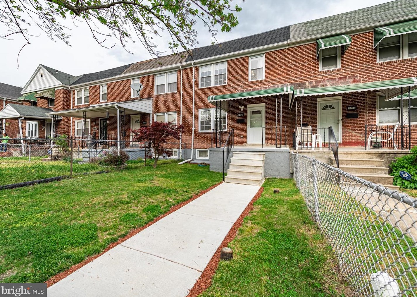 2221 Koko Ln, Baltimore, MD 21216-2927