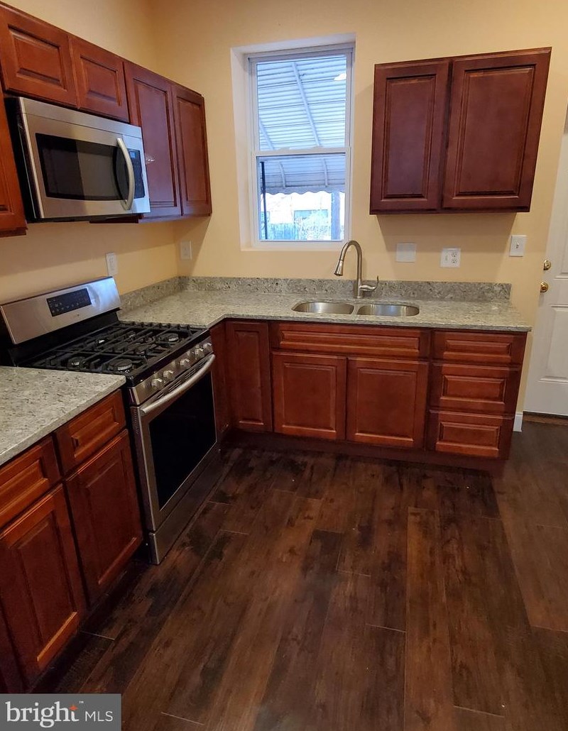 2227 Homewood Ave, Baltimore MD  21218-5425 exterior