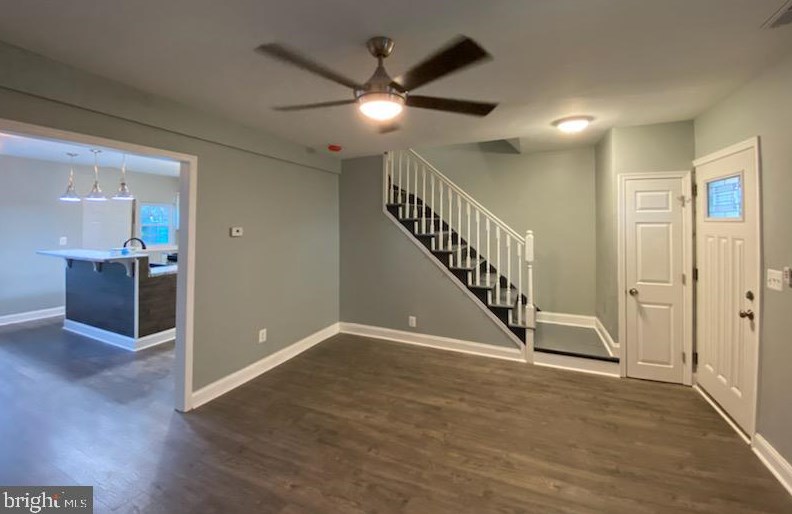 2521 Park Heights Ter, Baltimore, MD 21215-7004