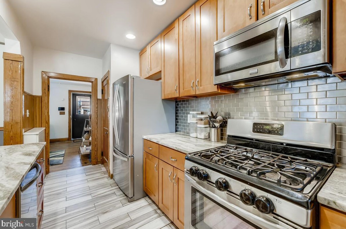 3847 Brooklyn Ave, Baltimore MD 21225-2121 exterior