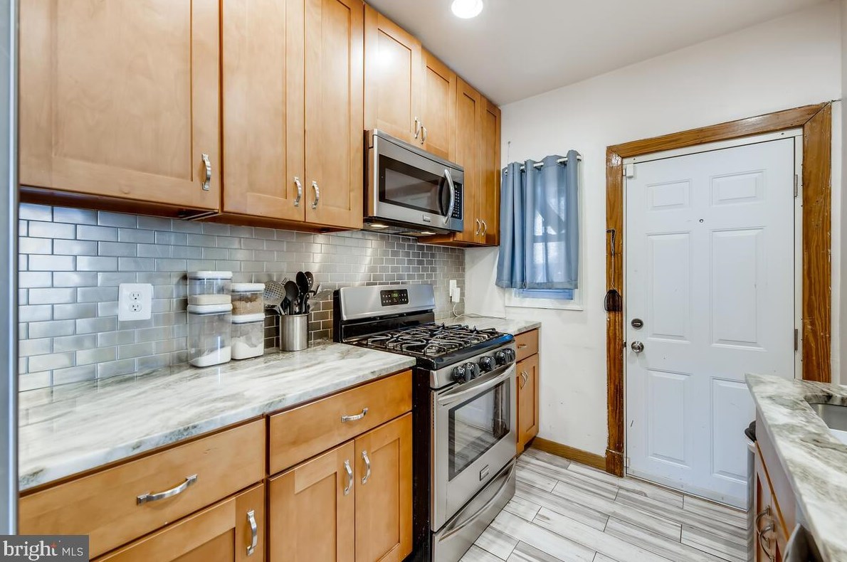 3847 Brooklyn Ave, Baltimore MD 21225-2121 exterior