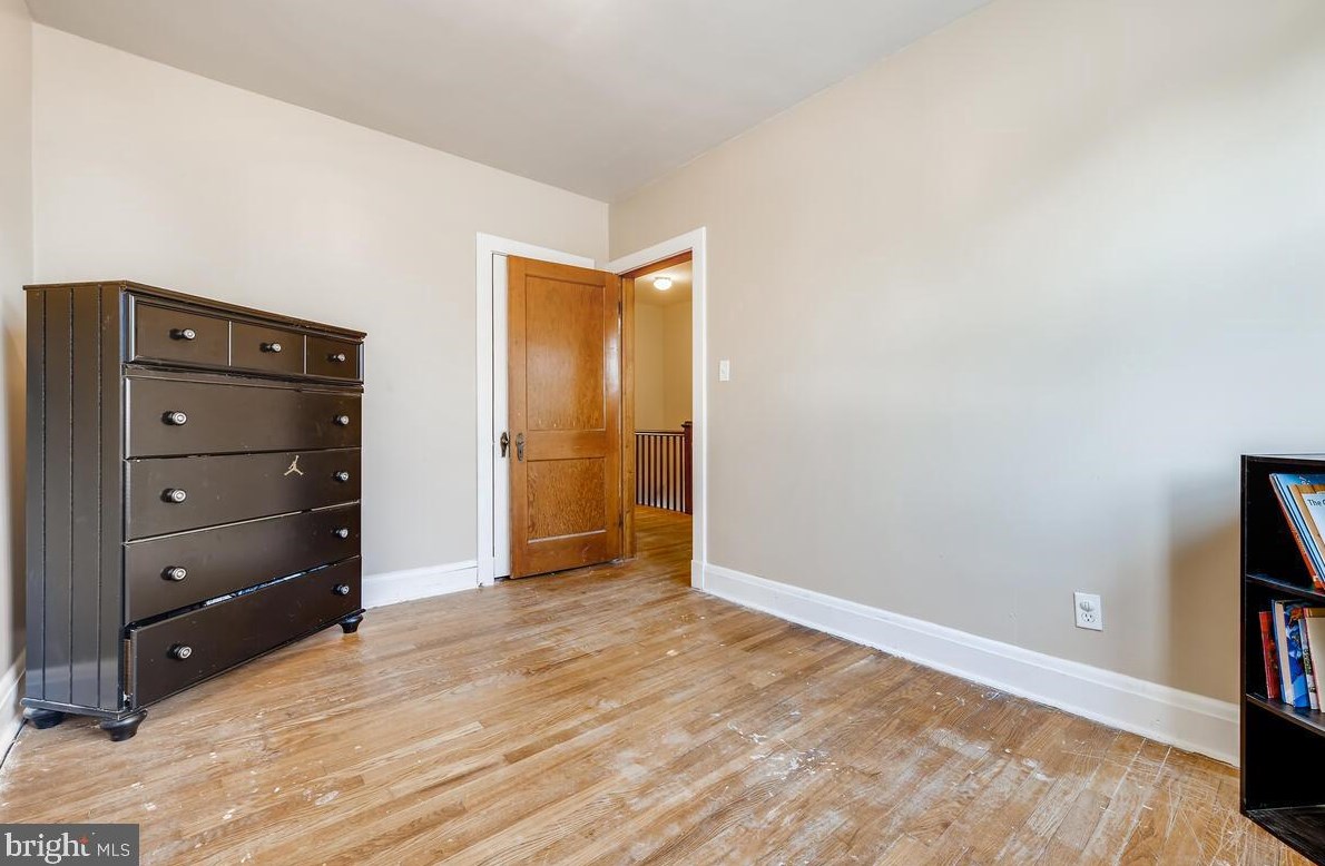 3847 Brooklyn Ave, Baltimore MD 21225-2121 exterior