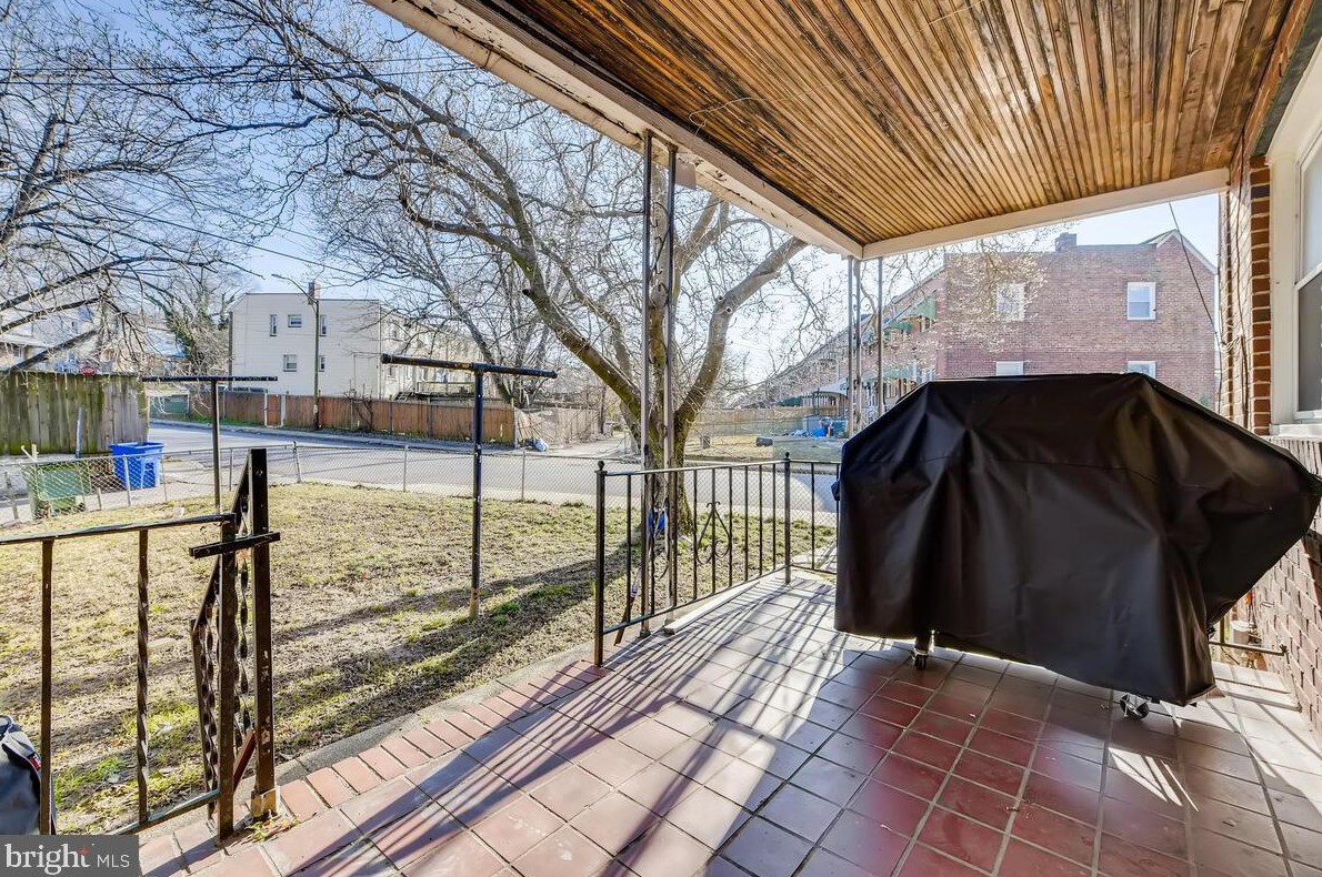 3847 Brooklyn Ave, Baltimore MD 21225-2121 exterior