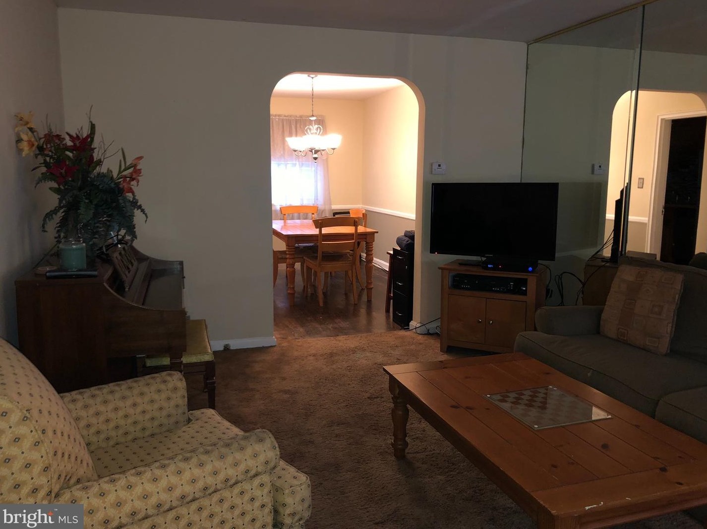 1036 Cooks Ln, Baltimore MD  21229-1230 exterior