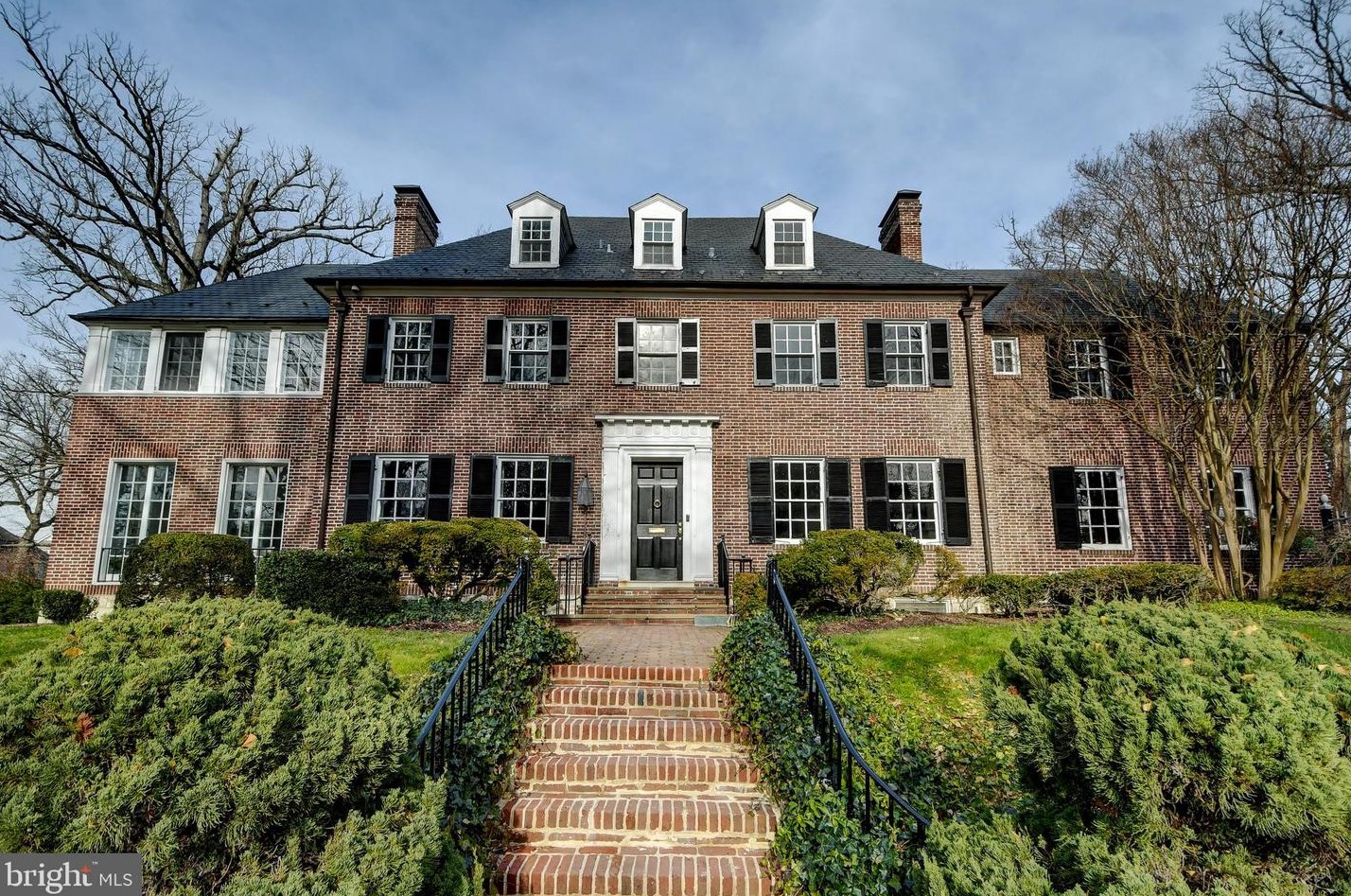 4105 Underwood Rd, Baltimore, MD 21218-1123