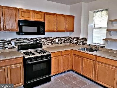 4006 Massachusetts Ave, Baltimore MD  21229-3608 exterior