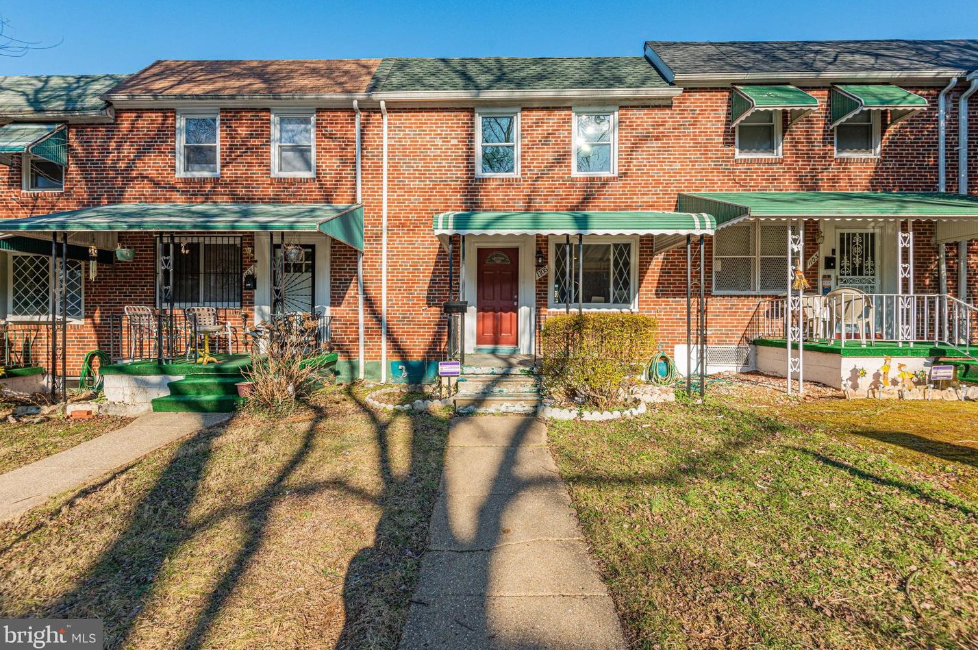 1105 Wicklow Rd, Baltimore, MD 21229-1547