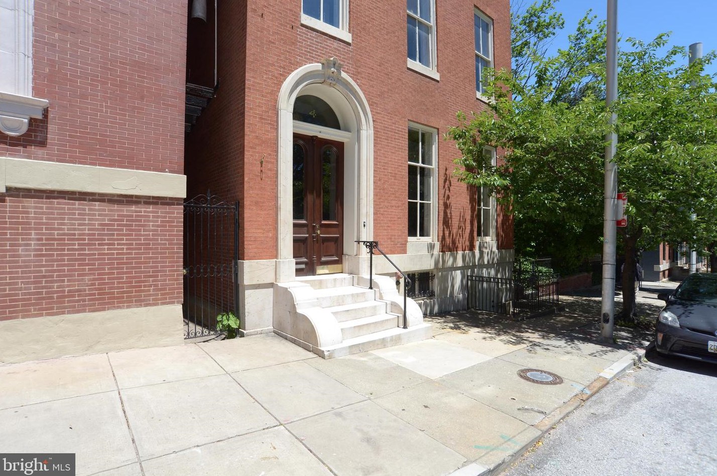 4 Madison St, Baltimore, MD 21202-2307