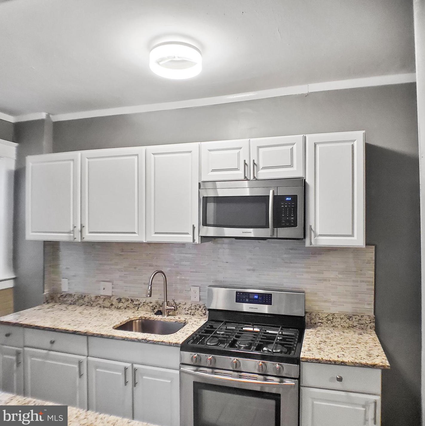 4015 Garrison Ave, Baltimore, MD 21215-5735