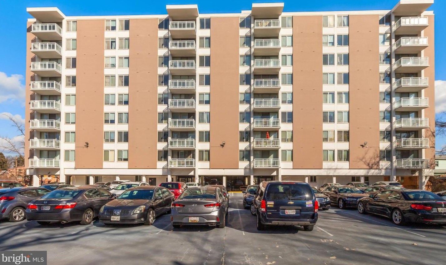 6210 Park Heights Ave, Baltimore MD  21215-3626 exterior