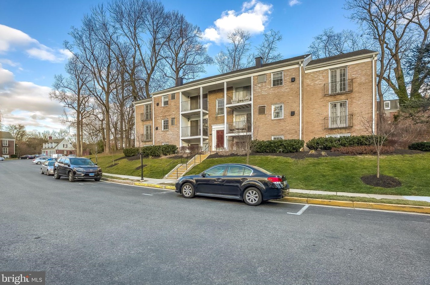 339 Homeland Southway, Baltimore MD  21212-4152 exterior