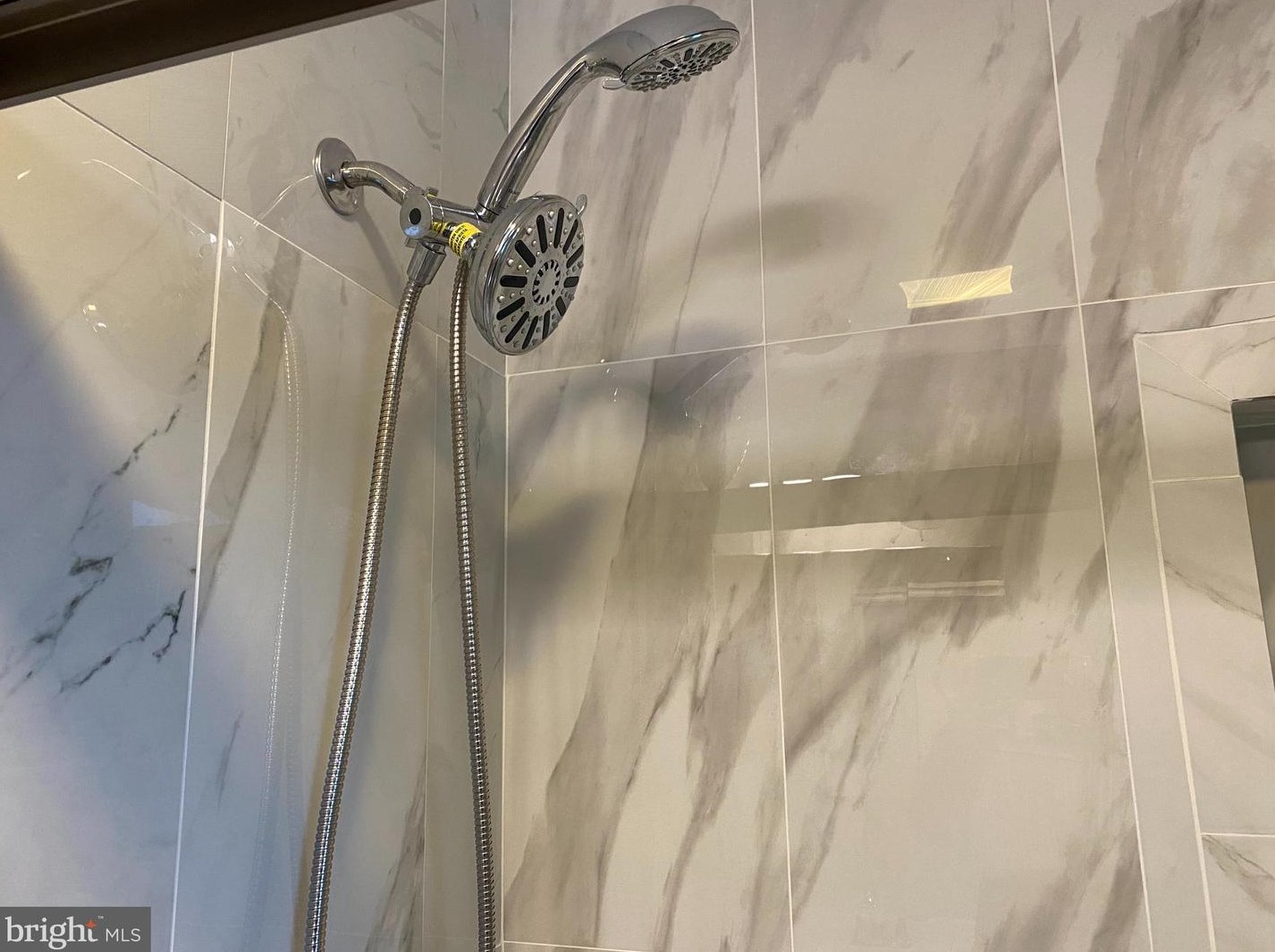 6707 Gary Ave, Baltimore MD  21222-1021 exterior