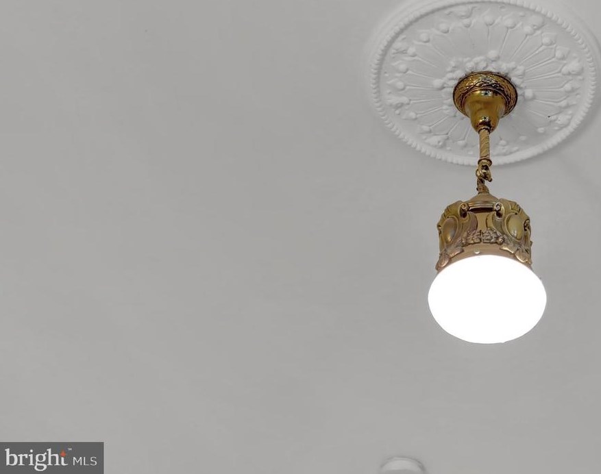 1508 Bolton St, Baltimore MD 21217-5030 exterior