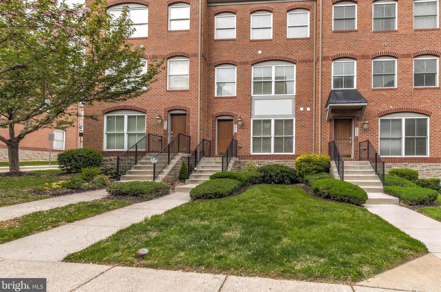 2054 Clipper Park Rd, Baltimore MD  21211-1405 exterior