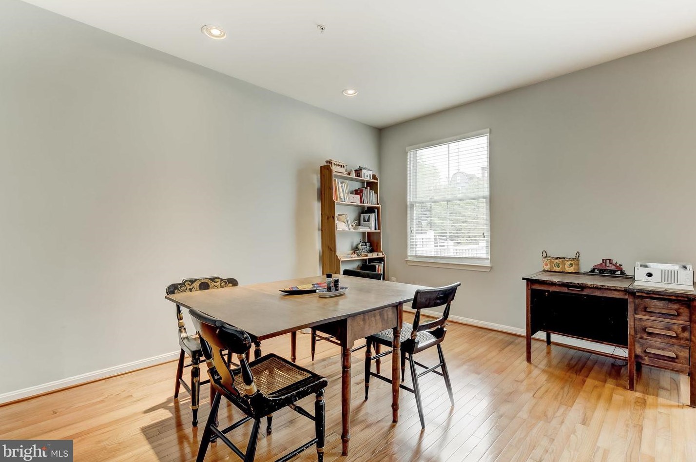2054 Clipper Park Rd, Baltimore MD  21211-1405 exterior
