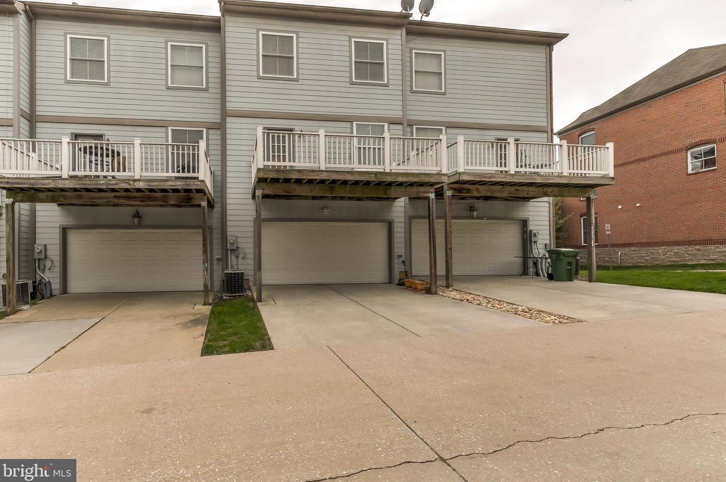2054 Clipper Park Rd, Baltimore MD  21211-1405 exterior