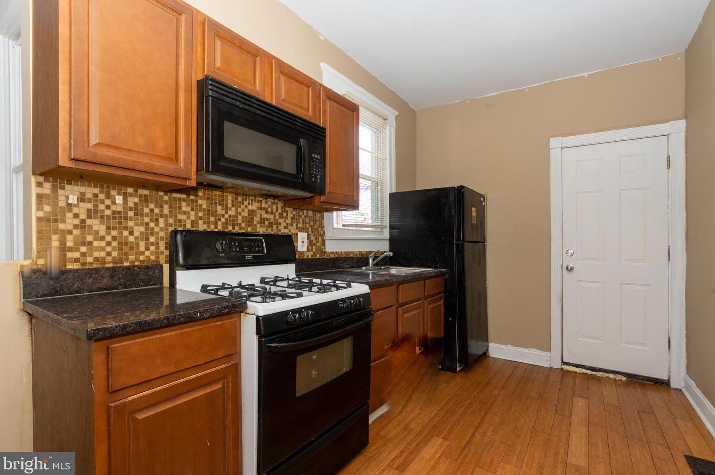 1706 30th St, Baltimore MD  21218-3748 exterior