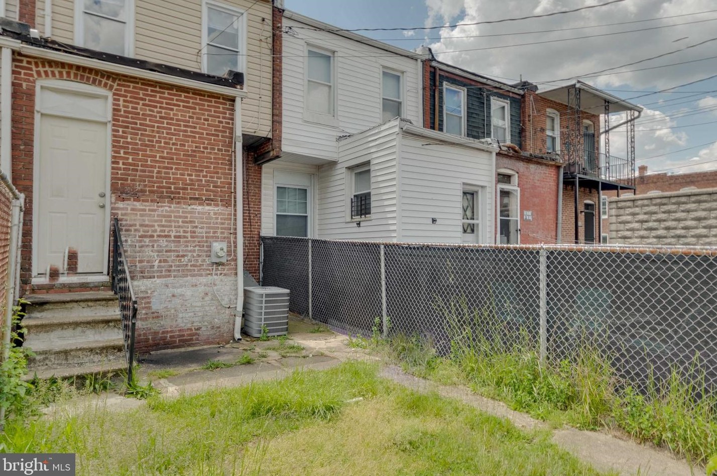 1706 30th St, Baltimore MD  21218-3748 exterior