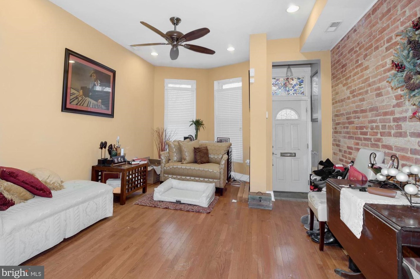 2703 Parkwood Ave, Baltimore, MD 21217-1922