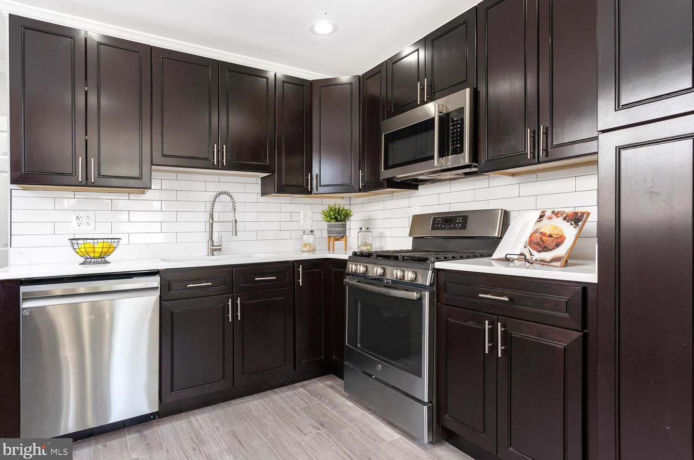 6019 Western Run Dr, Baltimore MD  21209-4007 exterior