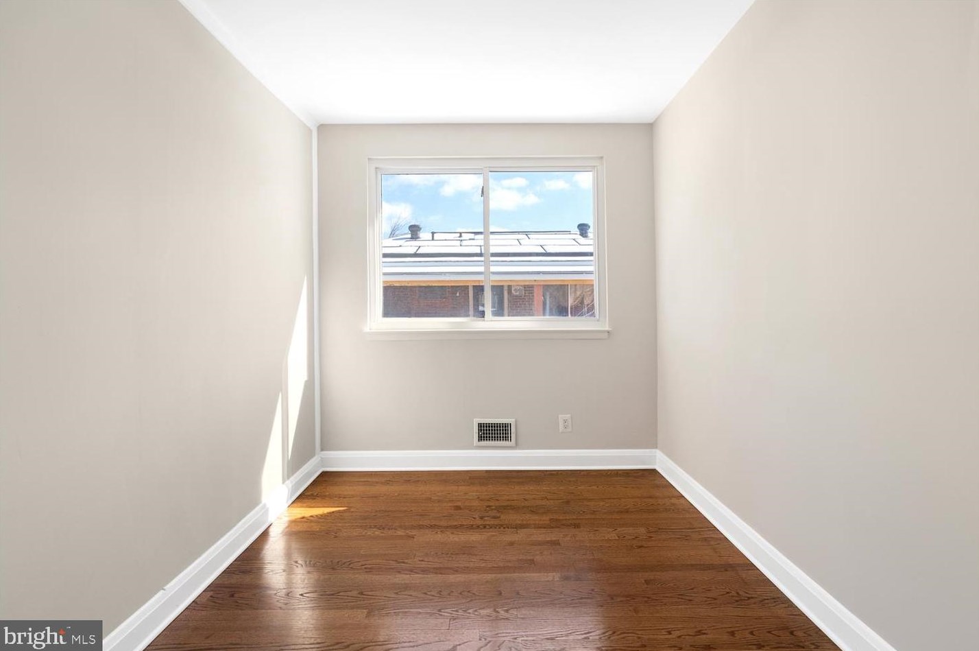 6019 Western Run Dr, Baltimore MD  21209-4007 exterior