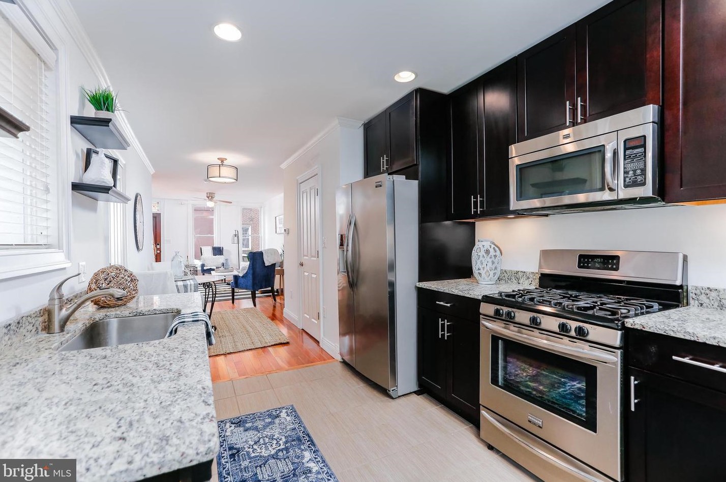 1425 Henry St, Baltimore MD 21230-4638 exterior