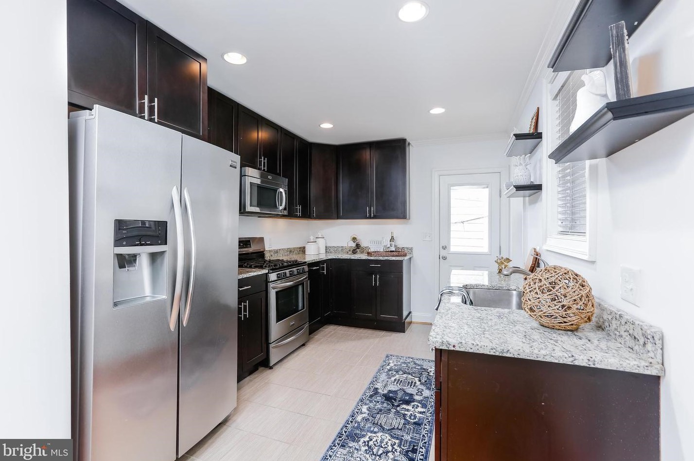 1425 Henry St, Baltimore MD 21230-4638 exterior