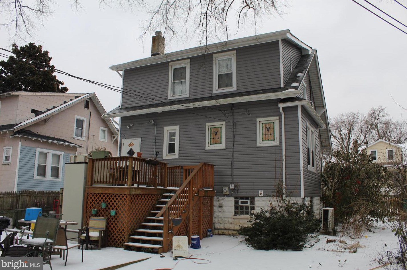 2824 Pinewood Ave, Baltimore, MD 21214-1227