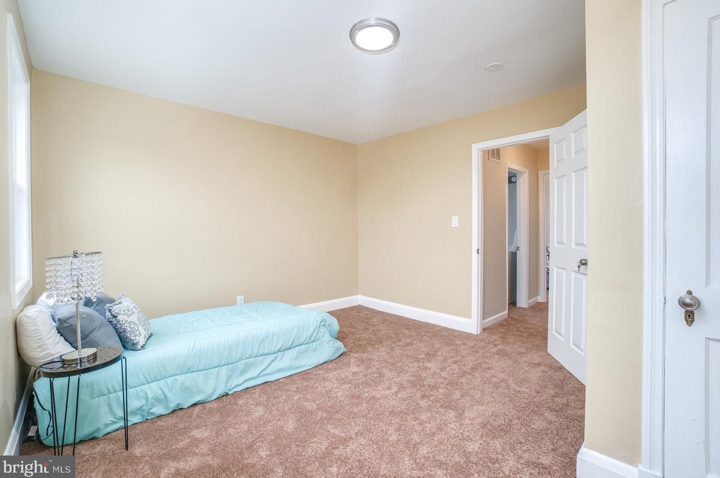 900 Ashburton St, Baltimore MD  21216-4344 exterior