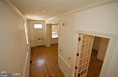 533 Sharp St, Baltimore, MD 21201-2413