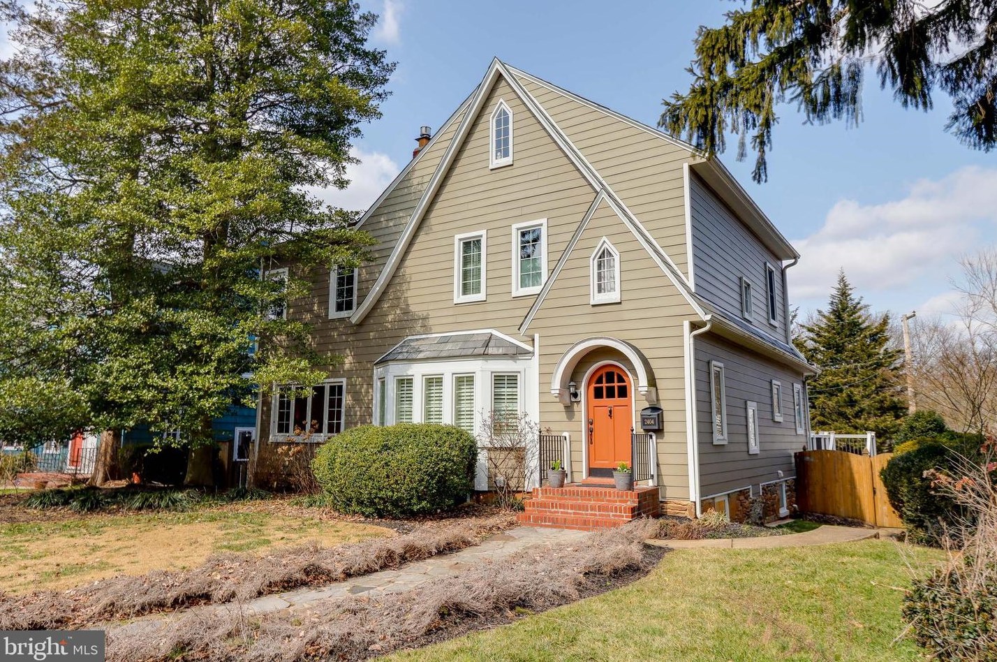 2404 Brambleton Rd, Baltimore, MD 21209-4324