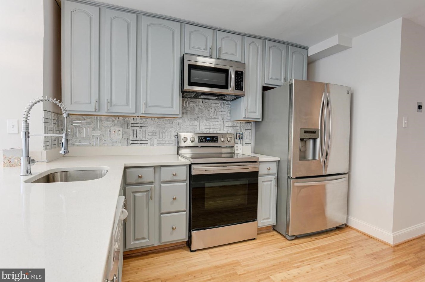 802 Mangold St, Baltimore MD  21230-2505 exterior