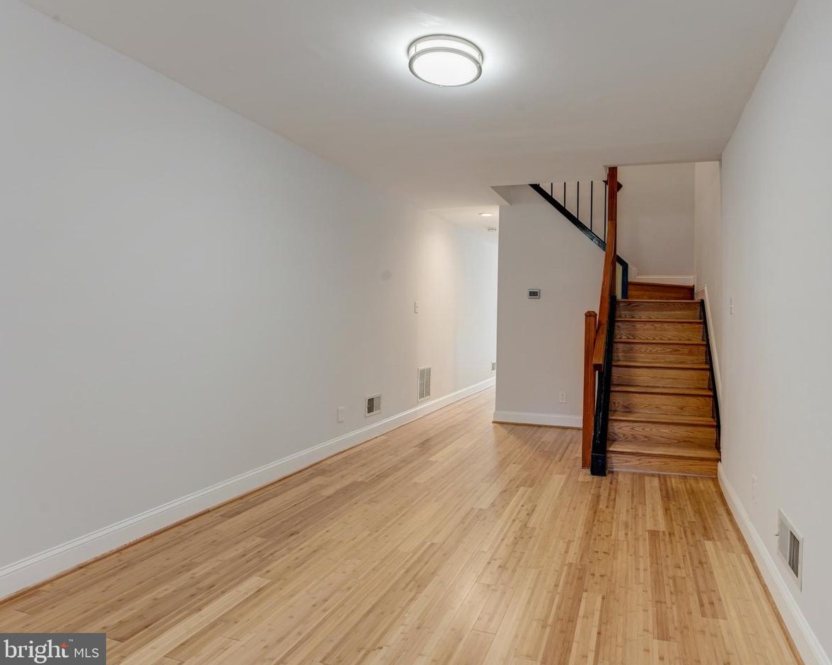 802 Mangold St, Baltimore MD  21230-2505 exterior