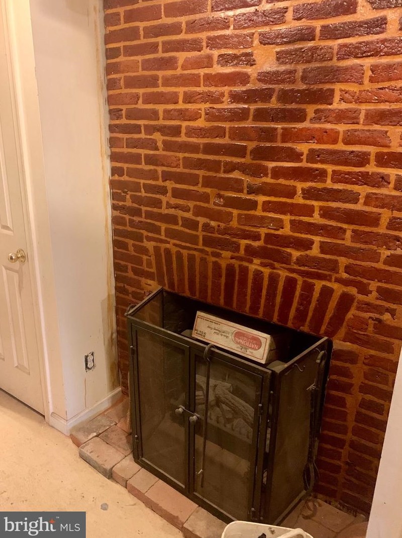 123 Cross St, Baltimore MD  21230-3634 exterior