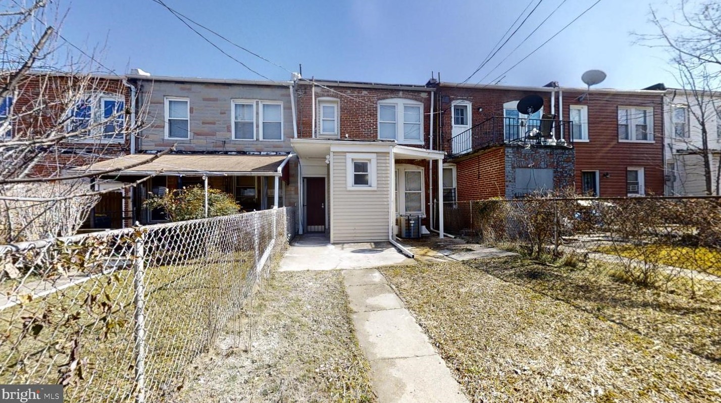 2628 Robb St, Baltimore MD  21218-4847 exterior