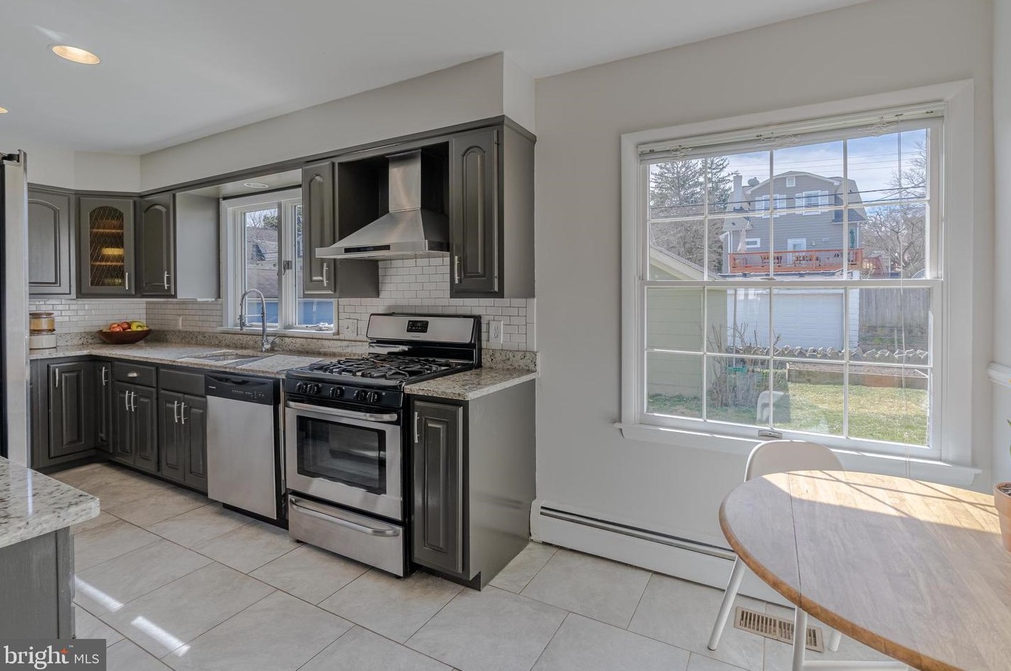 2211 Kentucky Ave, Baltimore MD 21213-1737 exterior