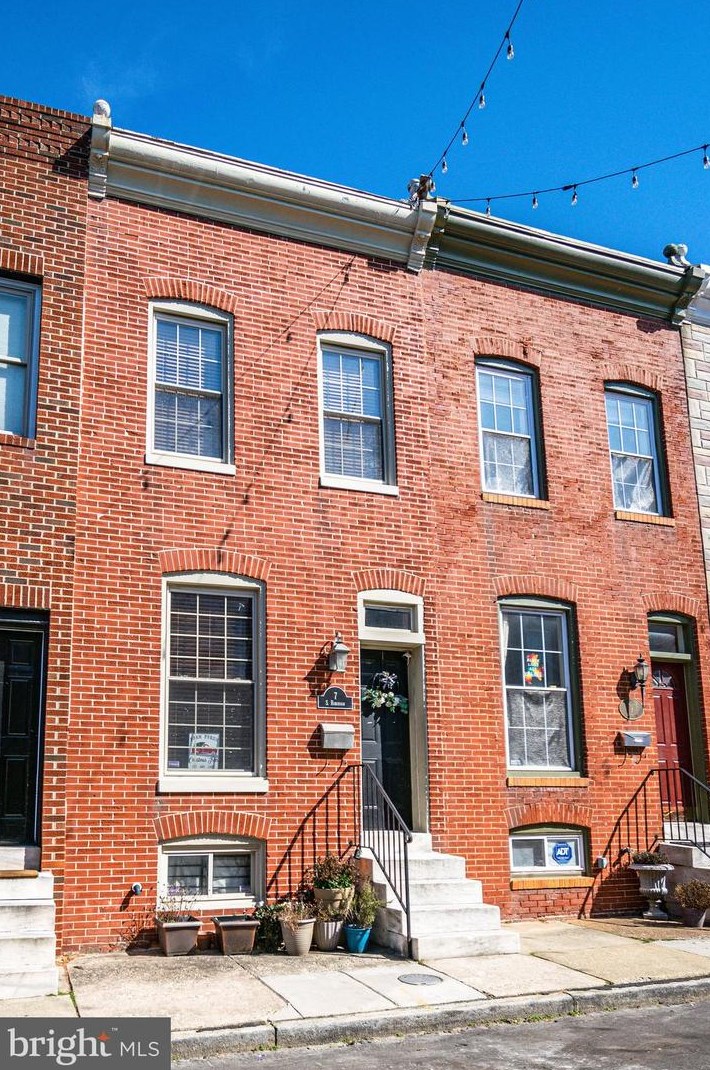 7 Robinson St, Baltimore, MD 21224-2256