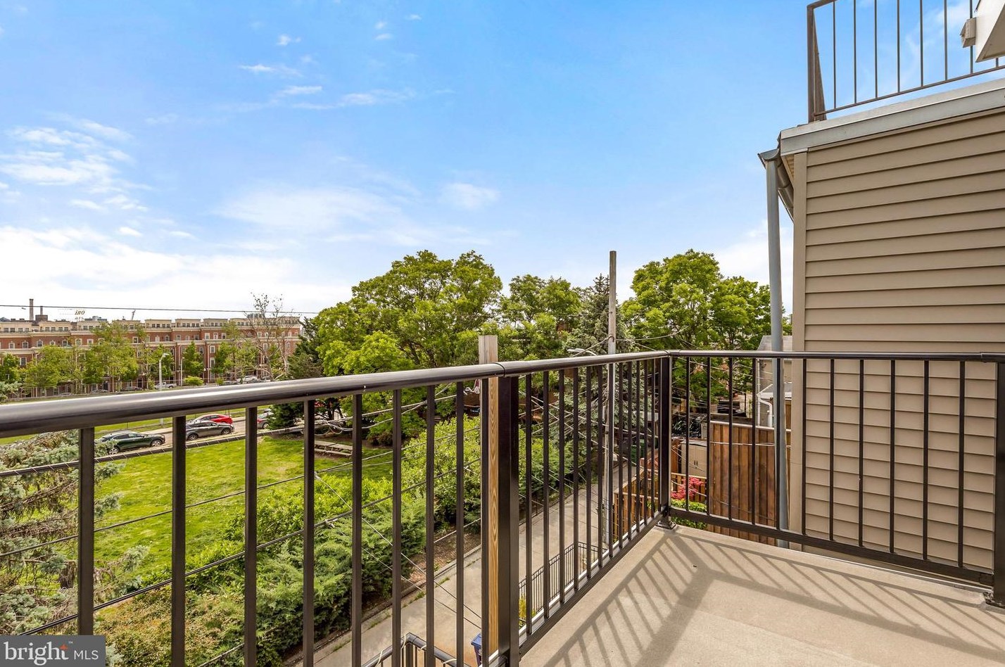 1241 Riverside Ave, Baltimore MD  21230-4334 exterior
