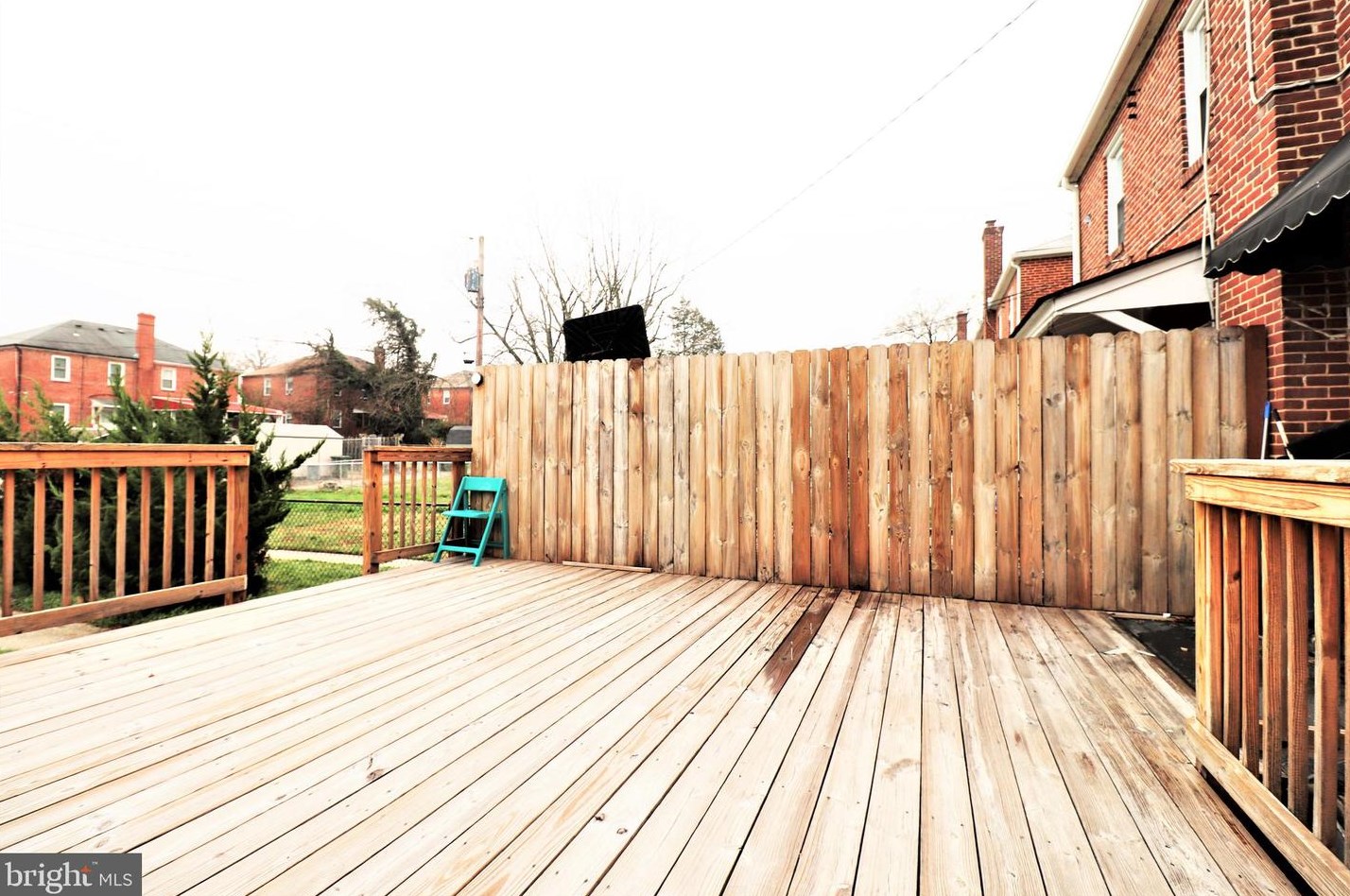 2609 Cylburn Ave, Baltimore MD  21215-5317 exterior