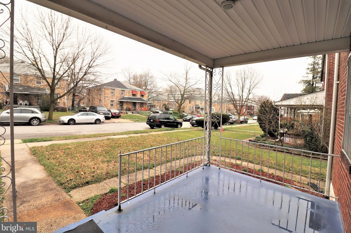 2609 Cylburn Ave, Baltimore MD  21215-5317 exterior