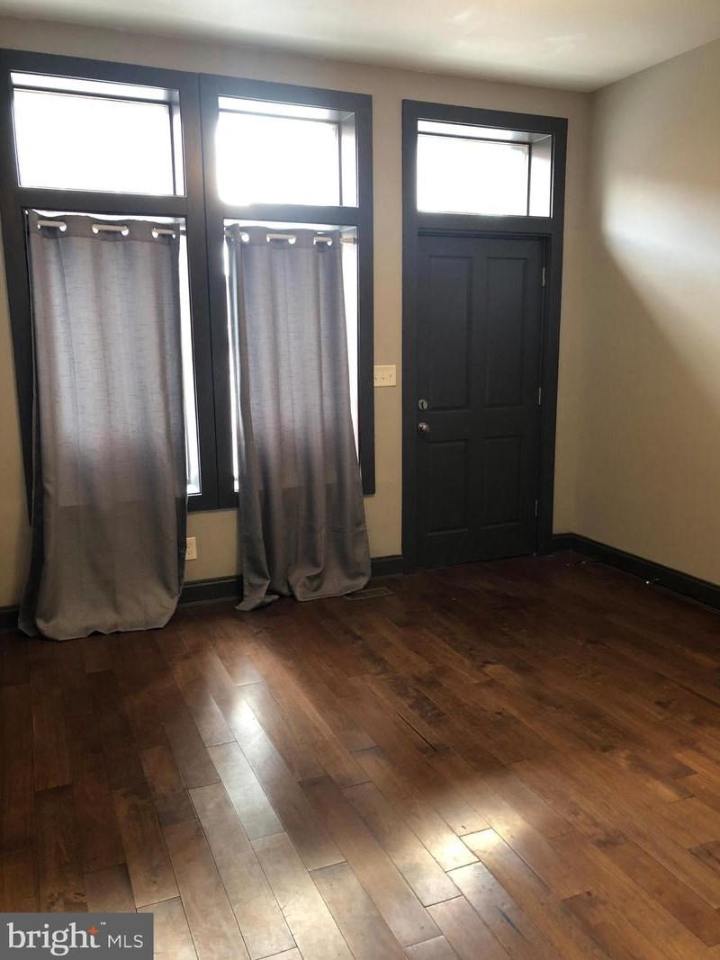 8 W Barney St #a, Baltimore, MD 21230