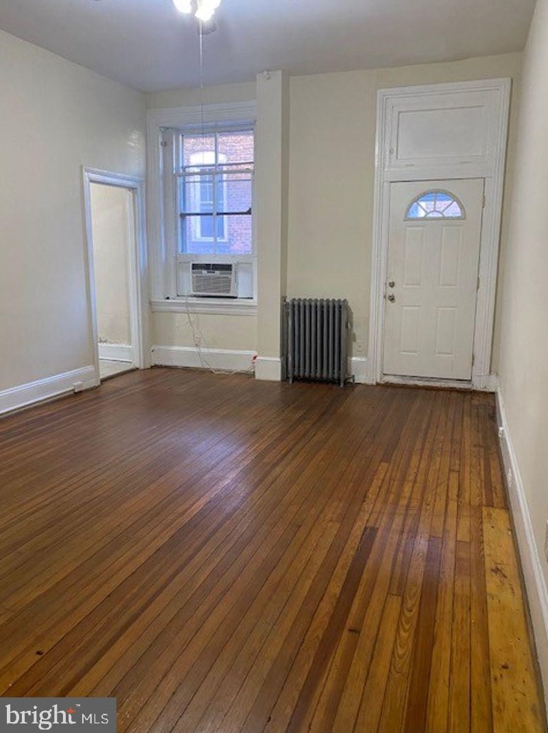 814 Park Ave #2, Baltimore, MD 21201