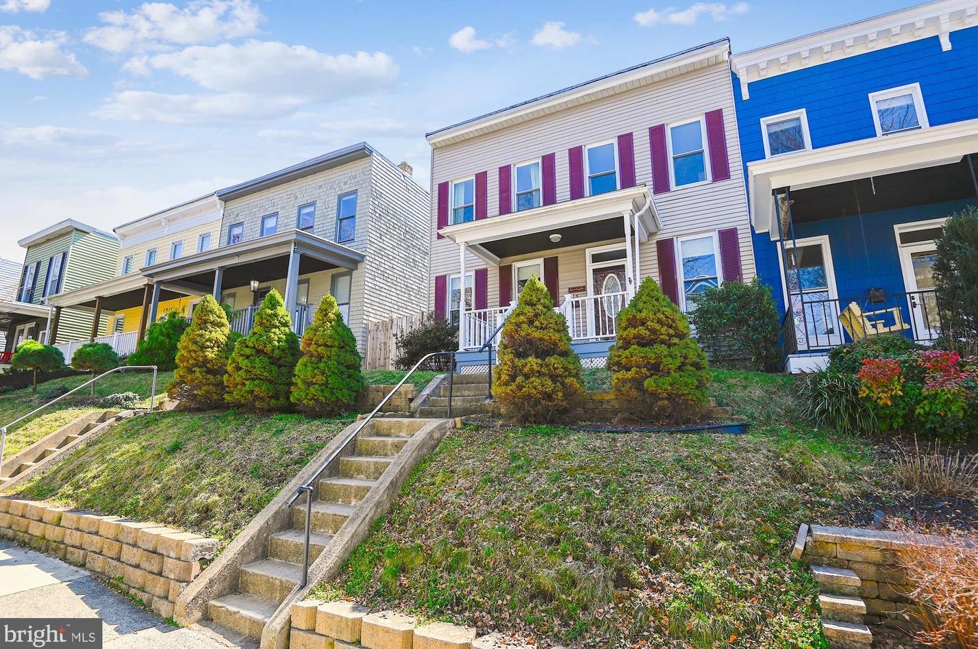 1015 38th St, Baltimore, MD 21211-1818