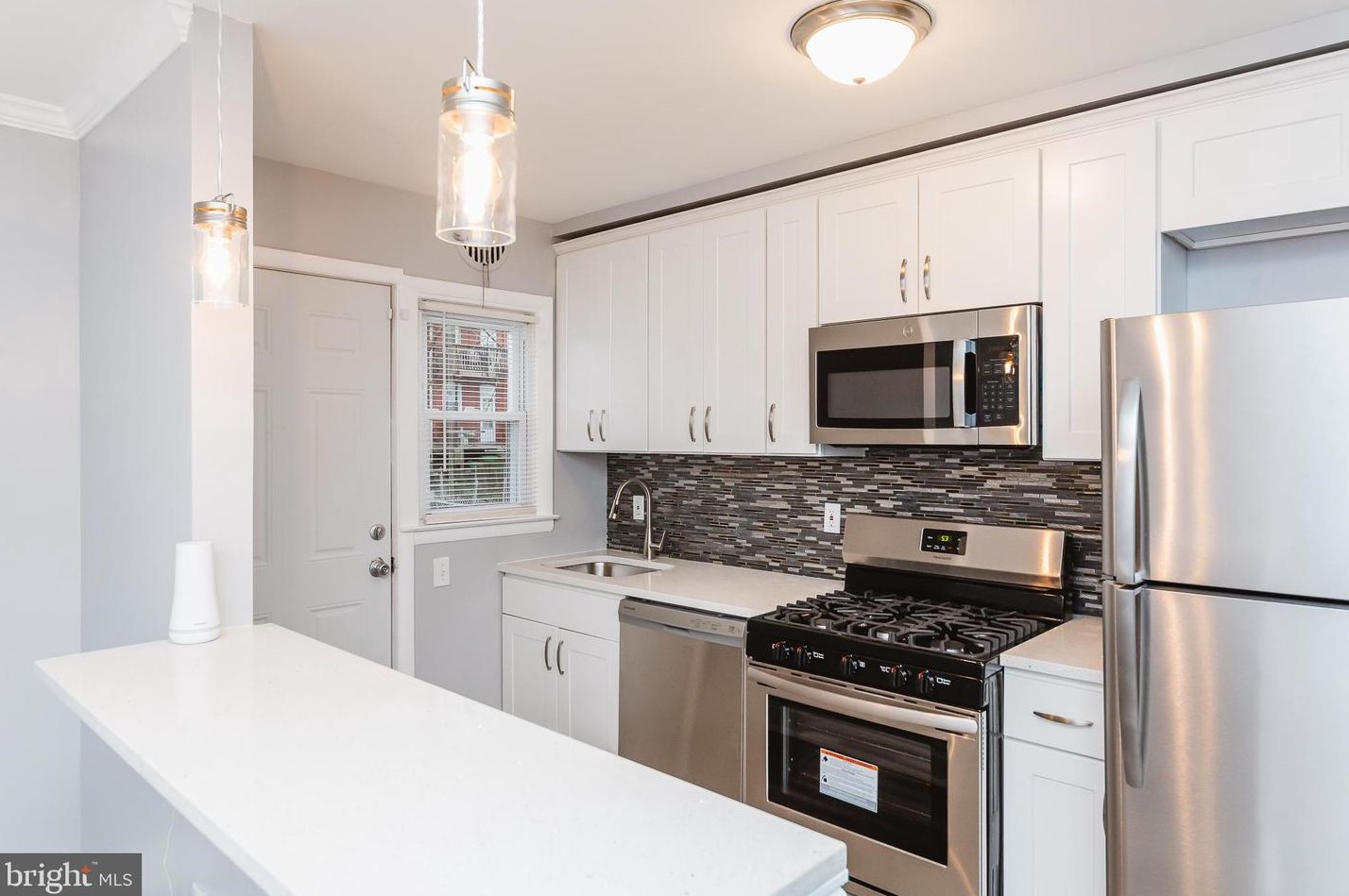 904 Homestead St, Baltimore MD  21218-3607 exterior